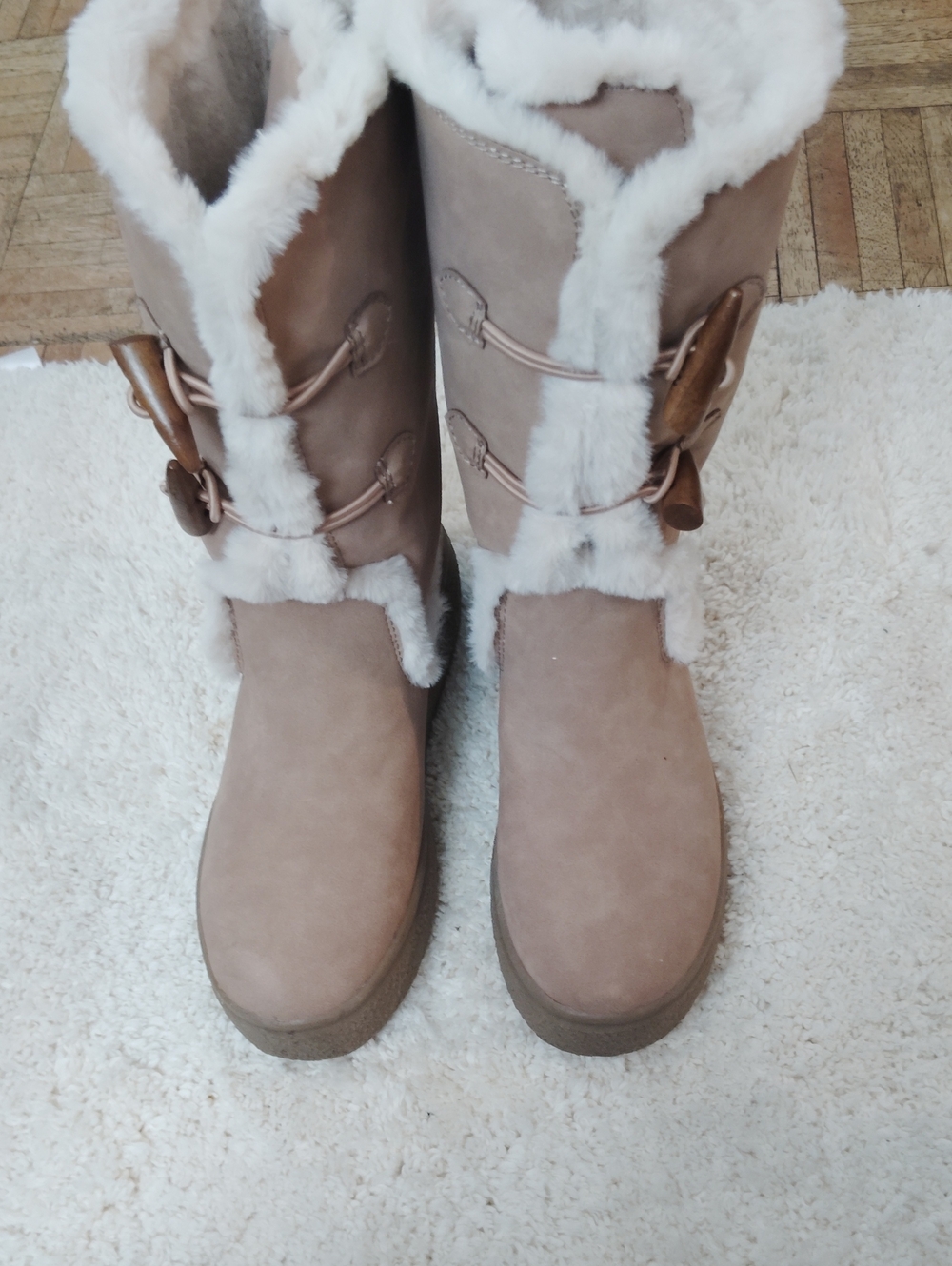 Women’s Cozy Faux Fur Mid-Calf Boots in Taupe